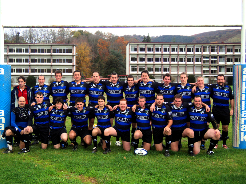 El Bazt&aacute;n se hace fuerte en casa